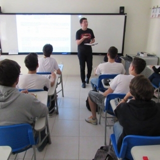 Ensino médio Colégio O Farol